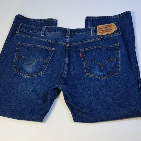 Levi's 501 Straight Leg Button Fly Blue Jeans Men's Size W41 L30 - Picture 5 of 16